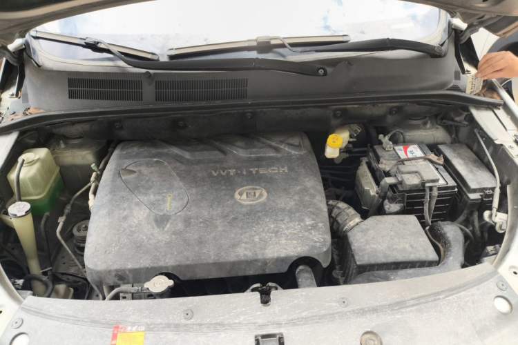 Used Baojun 730 2017 1.8L iAMT Luxury Version 7-Seater Engine Bay