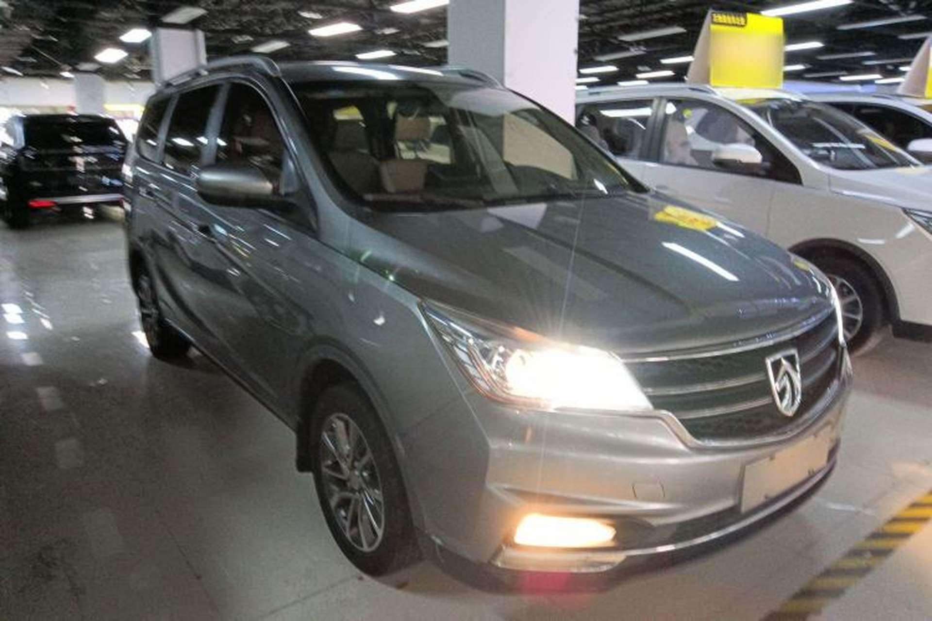 Used Baojun 730 2017 1.5T Manual Fashion Version 7 Seats China V Emission Standard Exterior 1