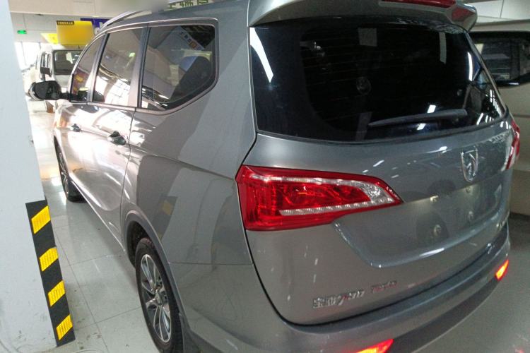 Used Baojun 730 2017 1.5T Manual Fashion Version 7 Seats China V Emission Standard Exterior 2