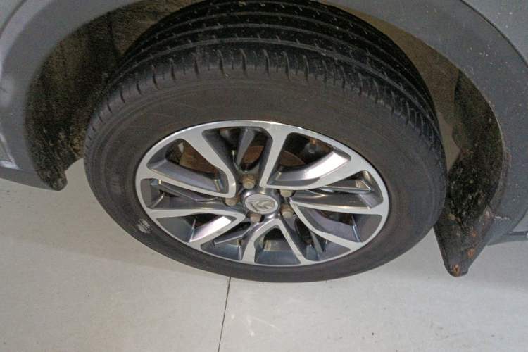 Used Baojun 730 2017 1.5T Manual Fashion Version 7 Seats China V Emission Standard Exterior 4