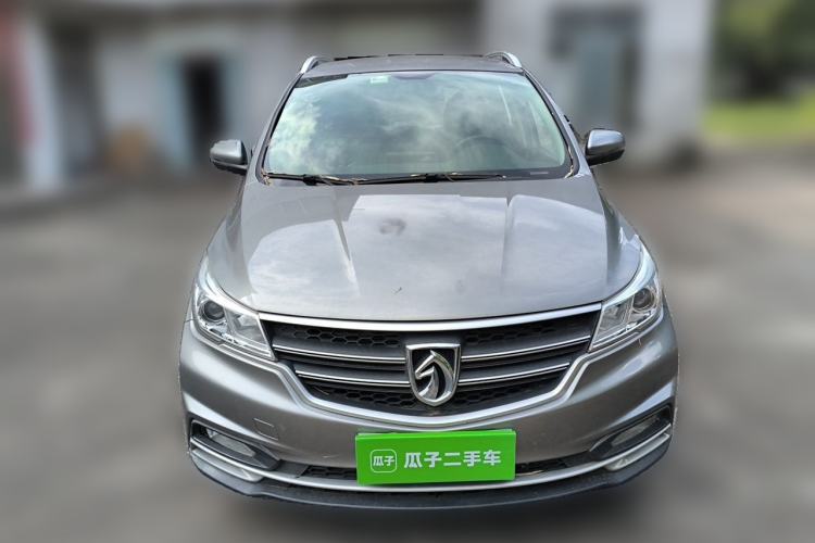 Used Baojun 730 2017 1.5T Manual Fashion Version 7 Seats China V Emission Standard Front