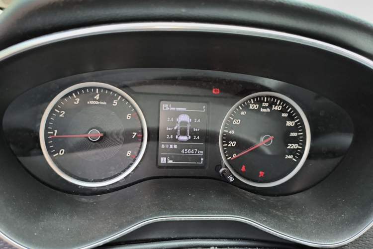 Used Baojun 730 2017 1.5T Manual Fashion Version 7 Seats China V Emission Standard Instrument Cluster