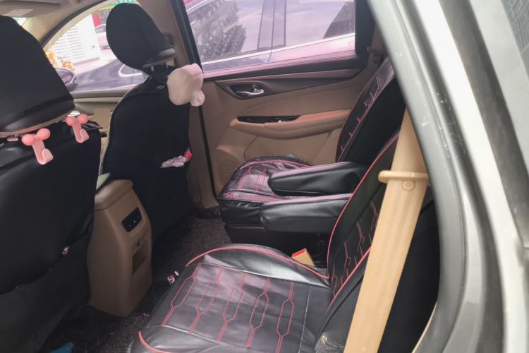 Used Baojun 730 2017 1.8L iAMT Luxury Version 7-Seater Left Rear Seat