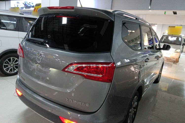 Used Baojun 730 2017 1.5T Manual Fashion Version 7 Seats China V Emission Standard Rear Right 45 Deg