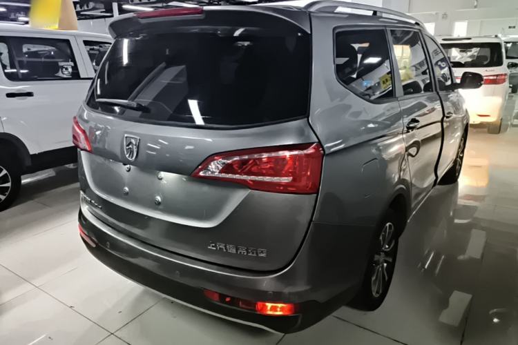 Used Baojun 730 2017 1.5T Manual Fashion Version 7 Seats China V Emission Standard Rear Right 45 Deg