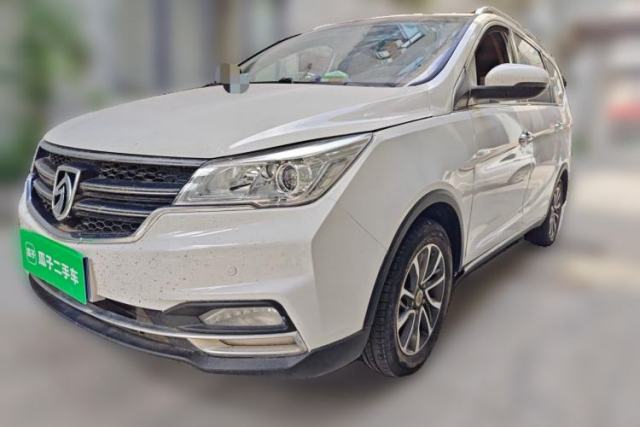 Used Baojun 730 2017 1.5T Manual Style 7 Seats China V
