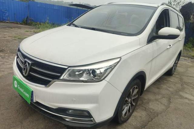Ojetý Baojun 730 2017 1.5T DCT Fashion Edition 7-Seater China V Emission Standard