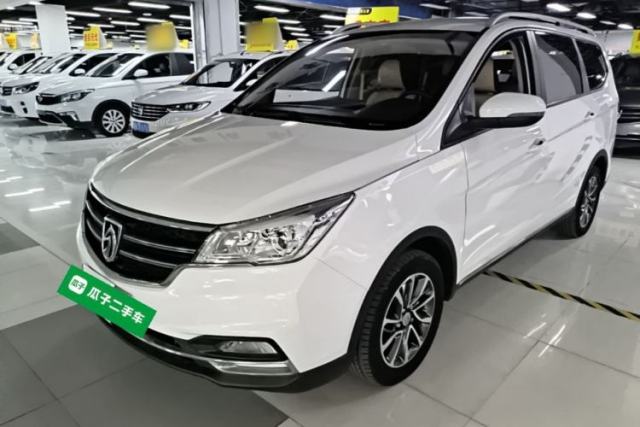 Used Baojun 730 2017 1.5T Manual Fashion Version 7 Seats China V Emission Standard