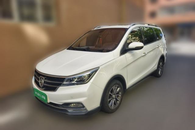 Ojetý Baojun 730 2017 1.5T Manual Luxury Version 7 Seats