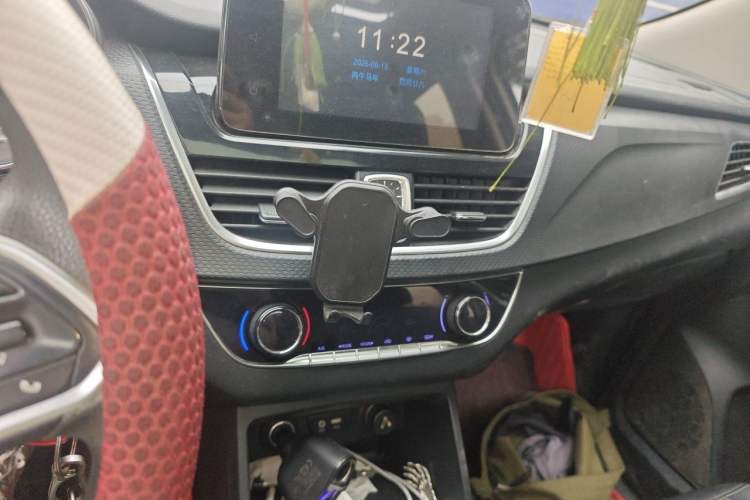 Used Baojun 730 2017 1.5T Manual Style 7 Seats China V Audio And AC Panel