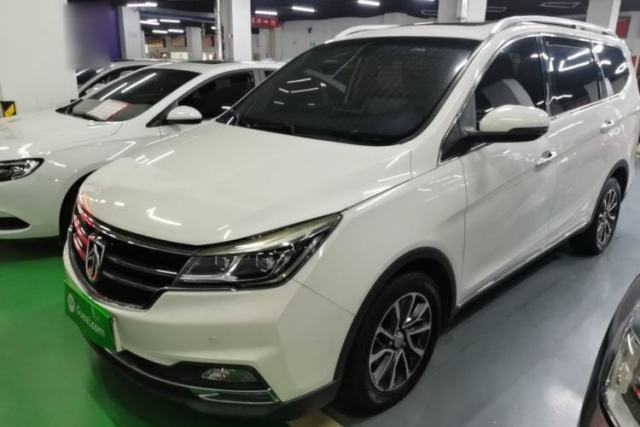 Baojun 730 2017 1.5T DCT Flagship Model 7 Seats China V Emission Standard usado