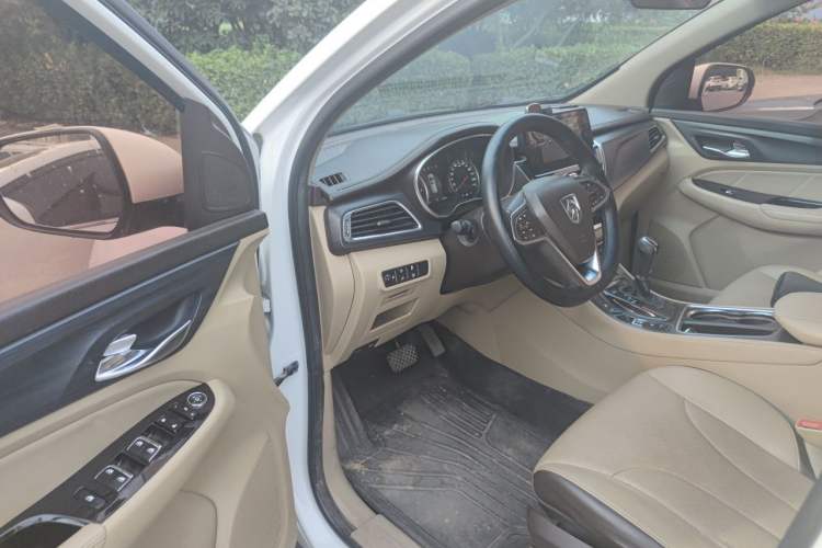 Used Baojun 730 2017 1.8L iAMT Prestige Version 7 Seats Driver Seat