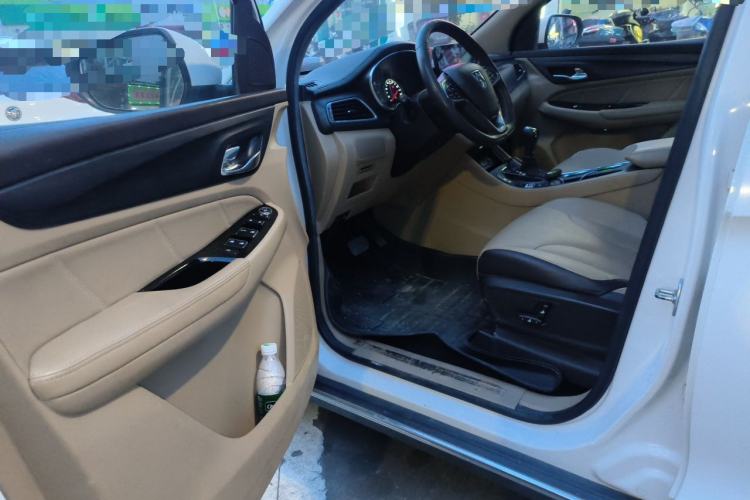 Used Baojun 730 2017 1.8L iAMT Prestige Version 7 Seats Driver Seat