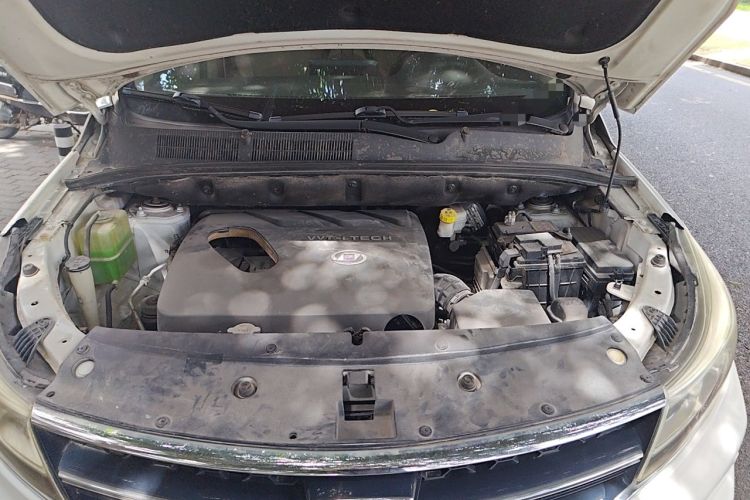 Used Baojun 730 2017 1.8L iAMT Luxury Version 7-Seater Engine Bay