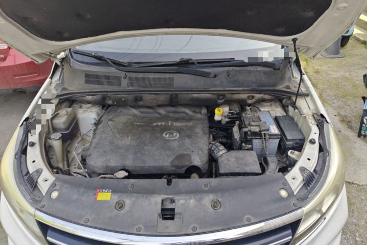 Used Baojun 730 2017 1.8L iAMT Luxury Version 7-Seater Engine Bay