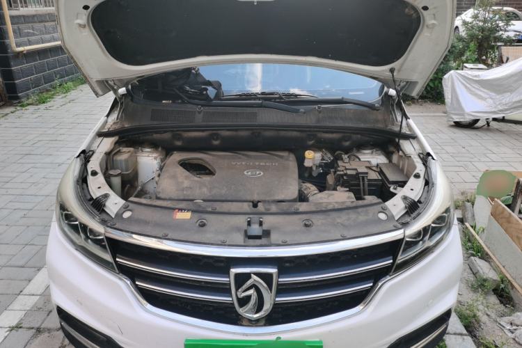 Used Baojun 730 2017 1.8L iAMT Prestige Version 7 Seats Engine Bay