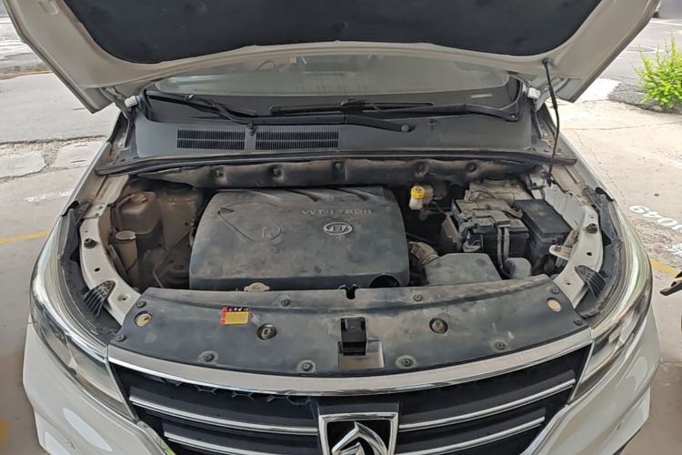 Used Baojun 730 2017 1.8L iAMT Prestige Version 7 Seats Engine Bay