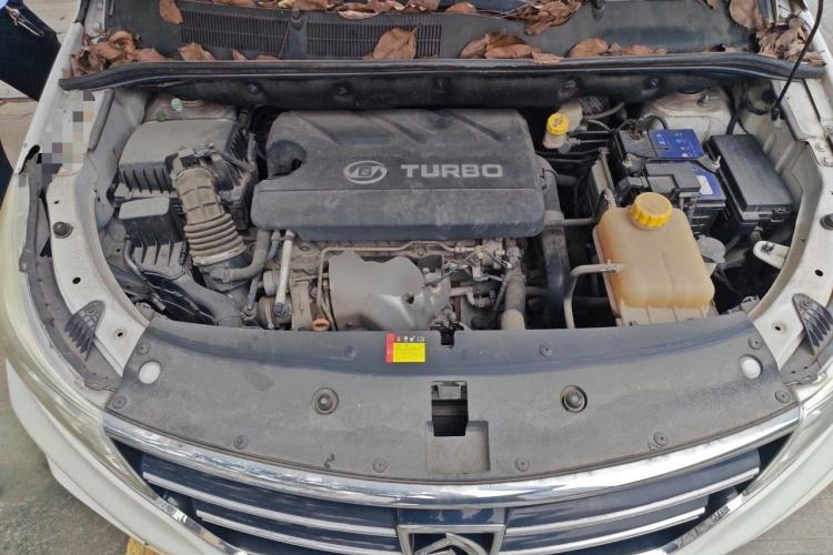Used Baojun 730 2017 1.5T Manual Fashion Version 7 Seats China V Emission Standard Engine Bay