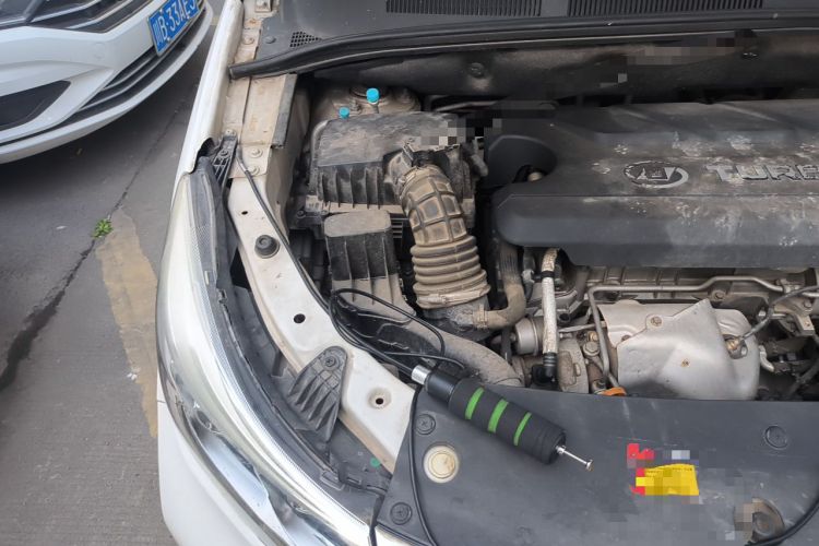 Used Baojun 730 2017 1.5T Manual Zhishang Model 7 Seats China V Emission Standard Engine Bay Right