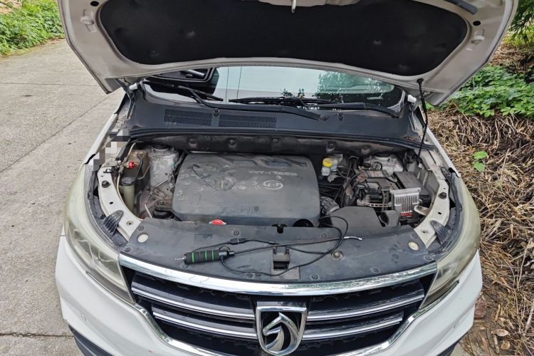 Used Baojun 730 2017 1.8L iAMT Luxury Version 7-Seater Engine Bay