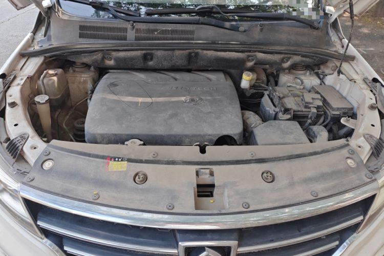 Used Baojun 730 2017 1.8L iAMT Prestige Version 7 Seats Engine Bay