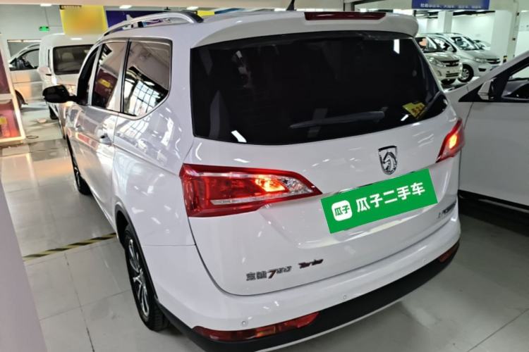 Used Baojun 730 2017 1.5T Manual Fashion Version 7 Seats China V Emission Standard Exterior 2