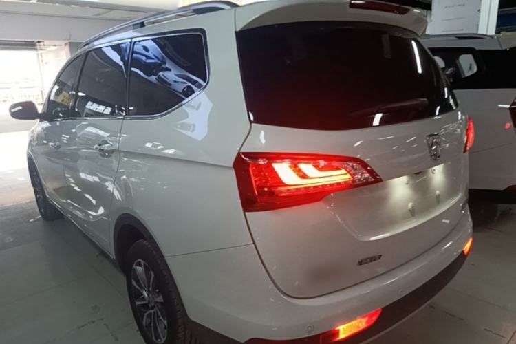 Used Baojun 730 2017 1.8L iAMT Prestige Version 7 Seats Exterior 2