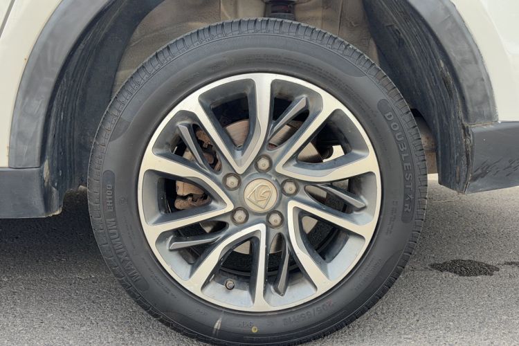 Used Baojun 730 2017 1.8L iAMT Prestige Version 7 Seats Exterior 3