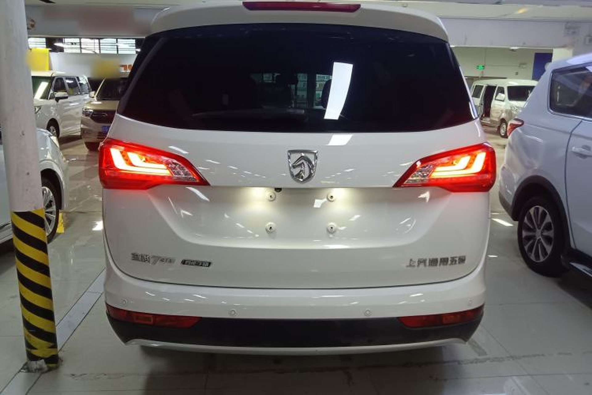 Used Baojun 730 2017 1.8L iAMT Prestige Version 7 Seats Exterior 4