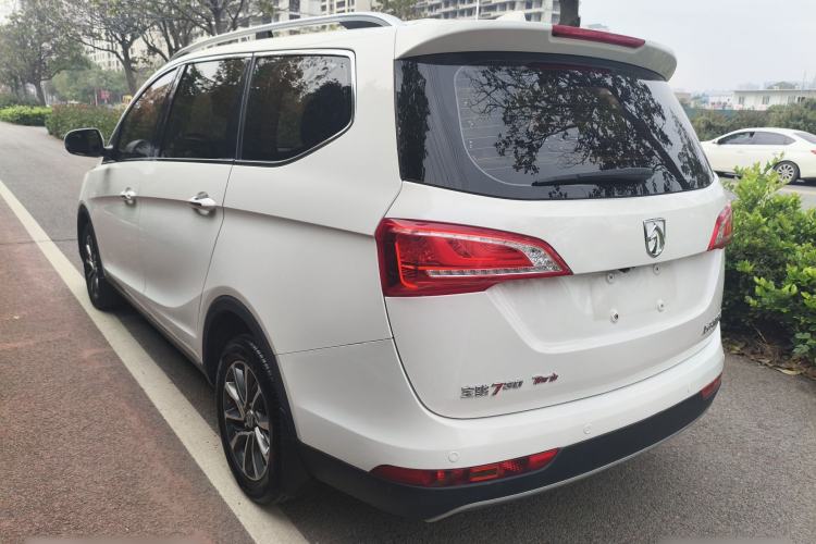 Used Baojun 730 2017 1.5T DCT Flagship Model 7 Seats China V Emission Standard Exterior 4