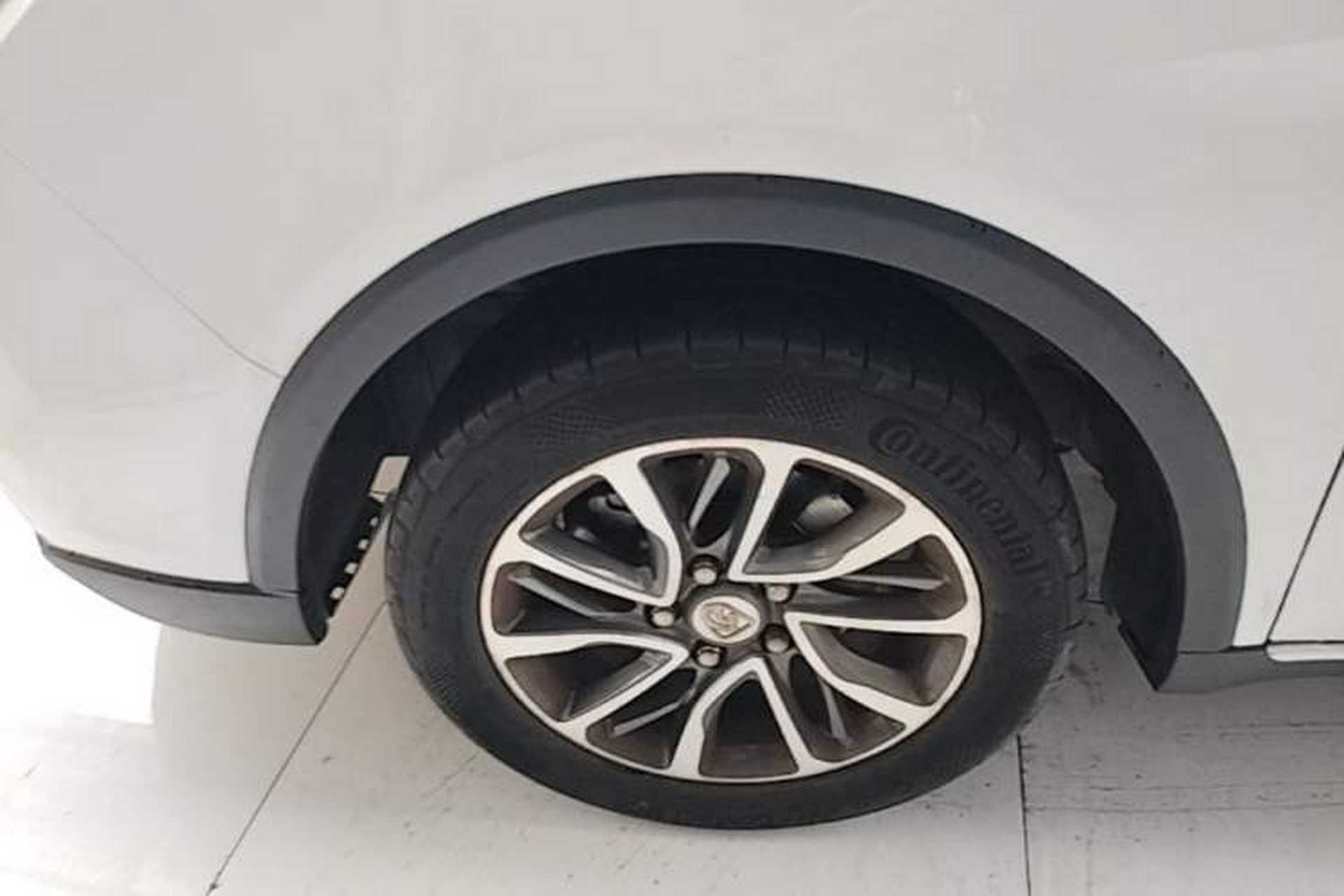 Used Baojun 730 2017 1.8L iAMT Luxury Version 7-Seater Exterior 4