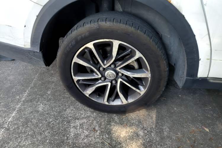 Used Baojun 730 2017 1.8L iAMT Prestige Version 7 Seats Exterior 5