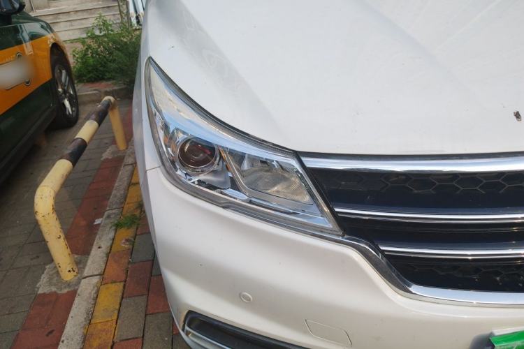 Used Baojun 730 2017 1.5T DCT Fashion Edition 7-Seater China V Emission Standard Exterior 6
