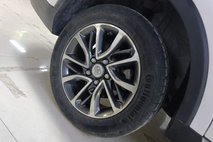 Used Baojun 730 2017 1.8L iAMT Prestige Version 7 Seats Exterior 8