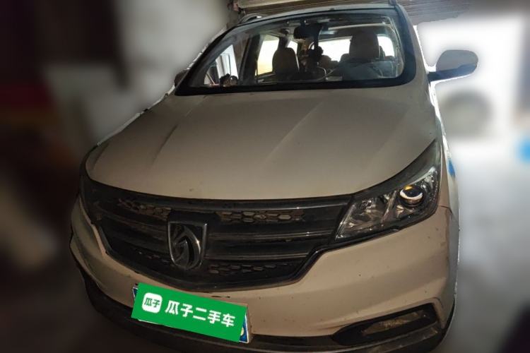 Used Baojun 730 2017 1.5T Manual Fashion Version 7 Seats China V Emission Standard Front