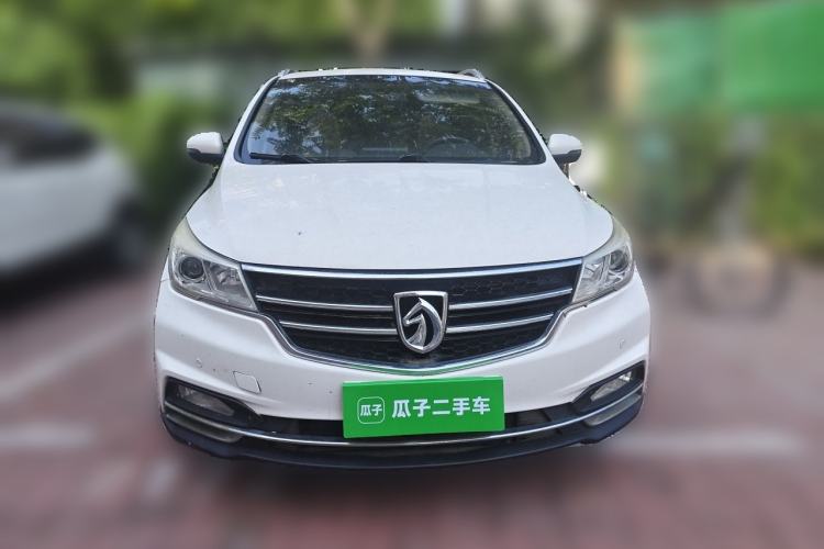 Used Baojun 730 2017 1.5T DCT Fashion Edition 7-Seater China V Emission Standard Front