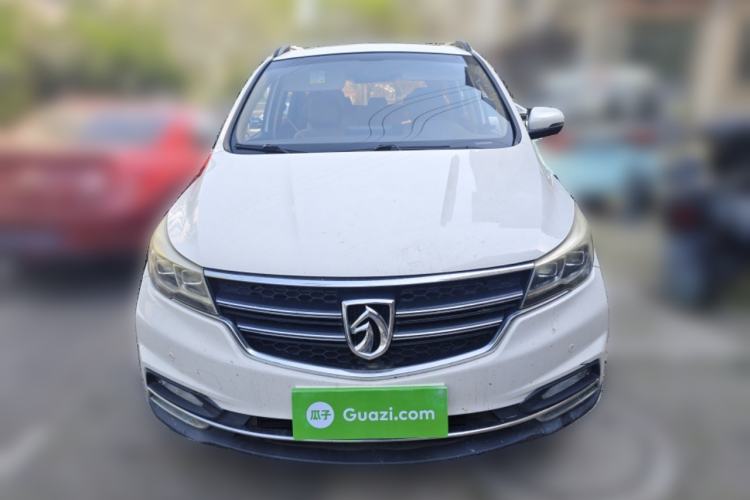 Used Baojun 730 2017 1.8L iAMT Luxury Version 7-Seater Front