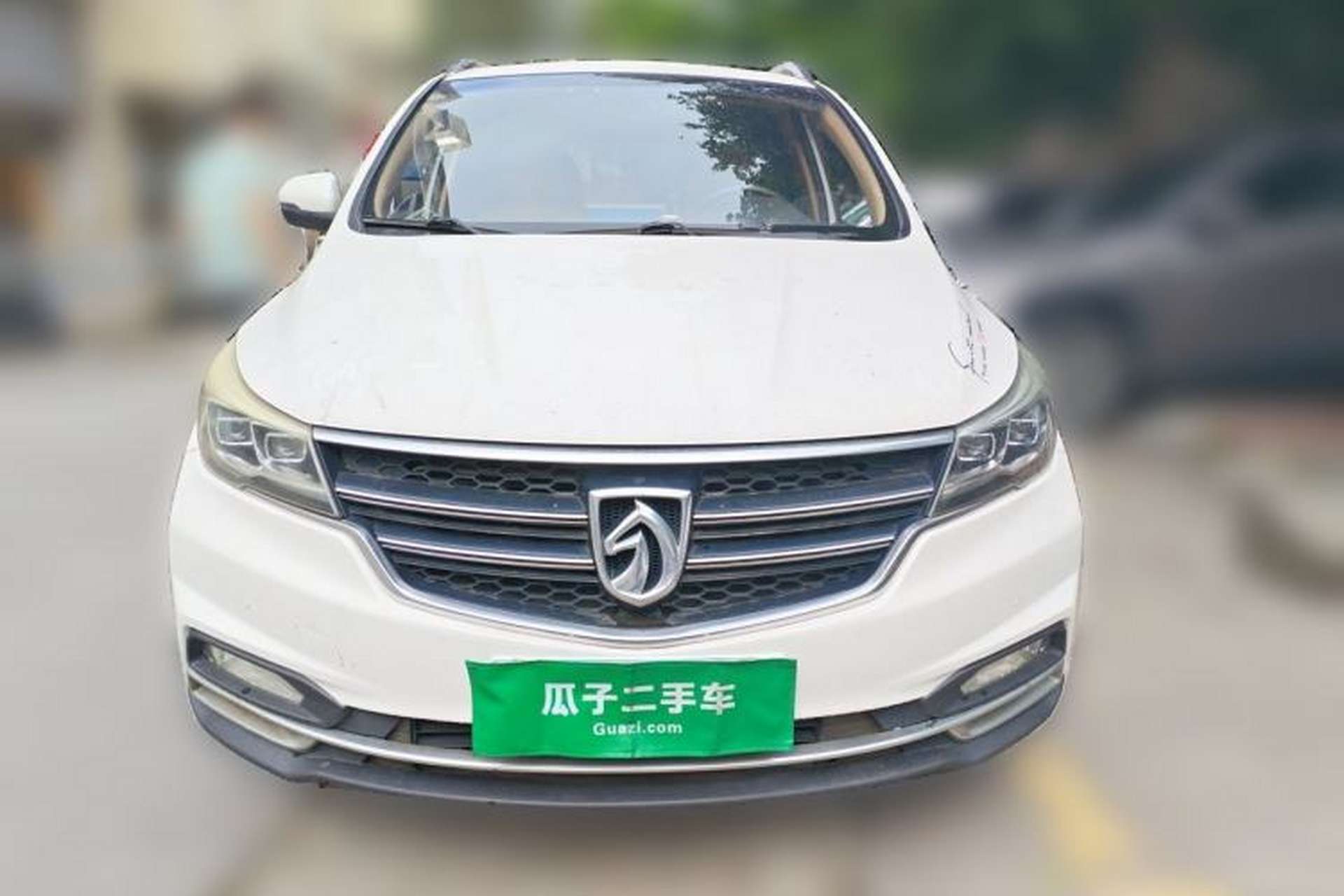 Used Baojun 730 2017 1.8L iAMT Luxury Version 7-Seater Front