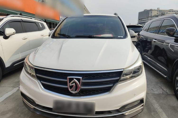 Used Baojun 730 2017 1.8L iAMT Luxury Version 7-Seater Front