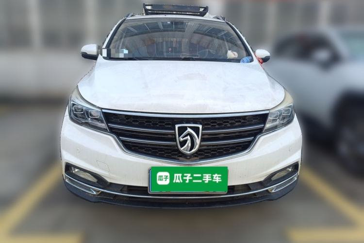 Used Baojun 730 2017 1.5T Manual Prestige Version 7 Seats Front