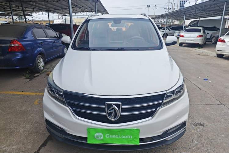 Used Baojun 730 2017 1.5T DCT Flagship Model 7 Seats China V Emission Standard Front