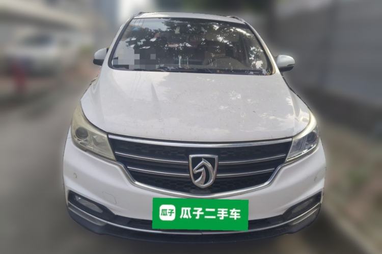 Used Baojun 730 2017 1.5T Manual Fashion Version 7 Seats China V Emission Standard Front