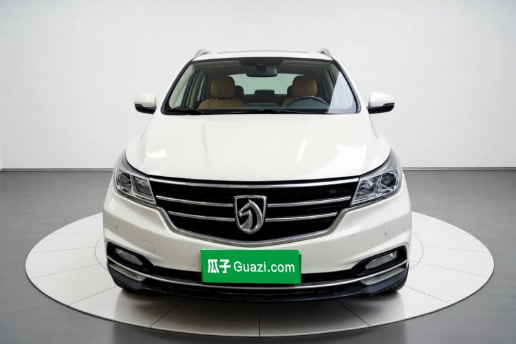 Used Baojun 730 2017 1.5T Manual Style 7 Seats China V Front