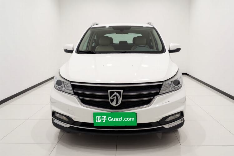 Used Baojun 730 2017 1.5T Manual Fashion Version 7 Seats China V Emission Standard Front