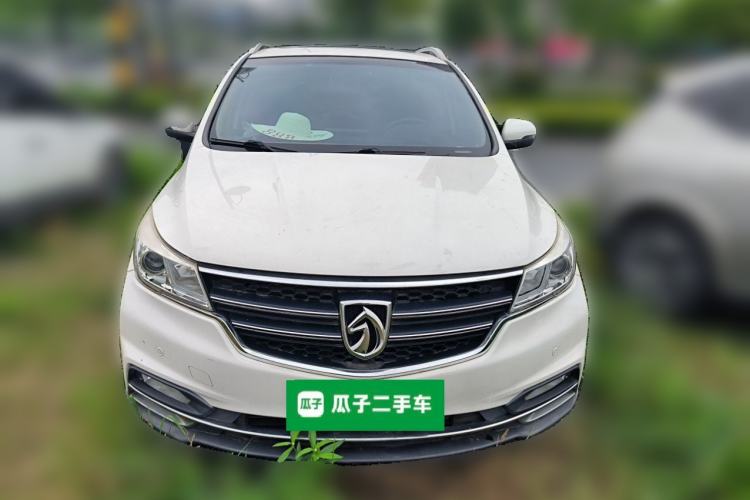 Used Baojun 730 2017 1.5T Manual Style 7 Seats China V Front