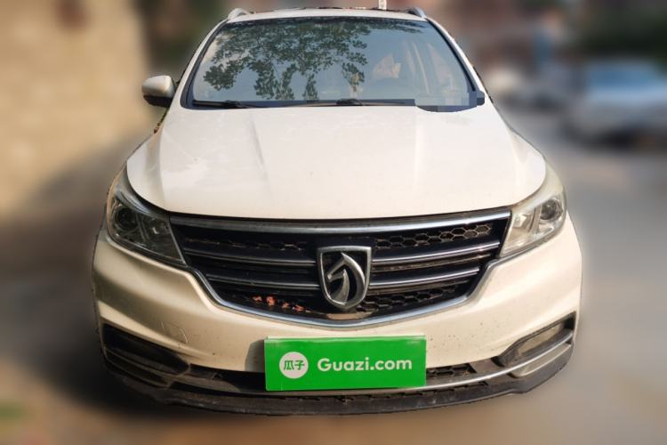 Used Baojun 730 2017 1.5T Manual Fashion Version 7 Seats China V Emission Standard Front