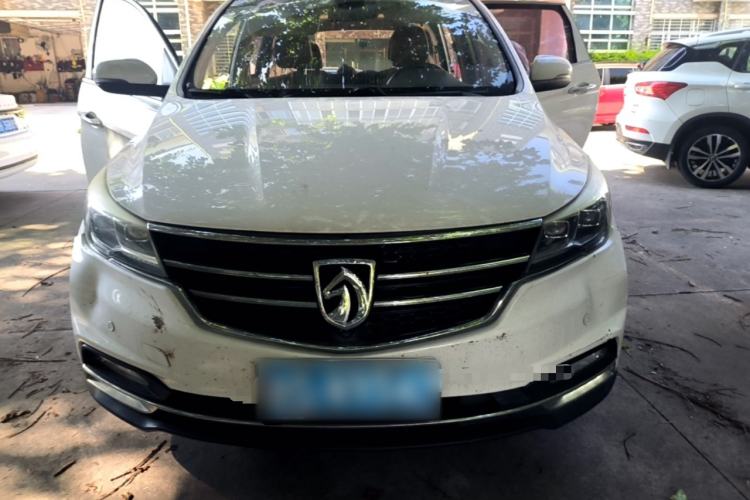 Used Baojun 730 2017 1.8L iAMT Prestige Version 7 Seats Front