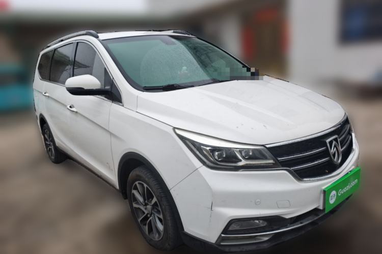 Used Baojun 730 2017 1.5T Manual Prestige Version 7 Seats Front Right 45 Deg