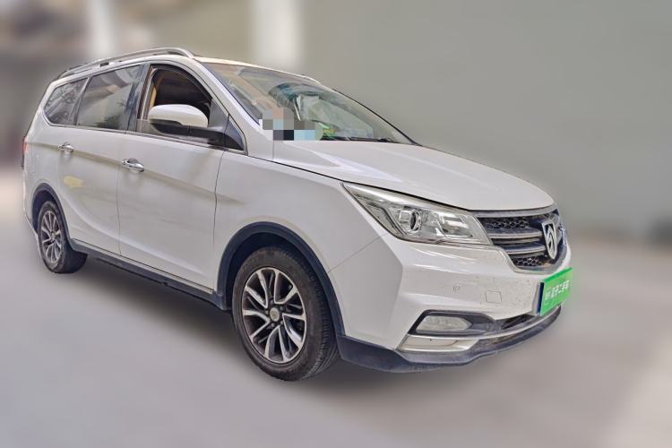 Used Baojun 730 2017 1.5T Manual Style 7 Seats China V Front Right 45 Deg