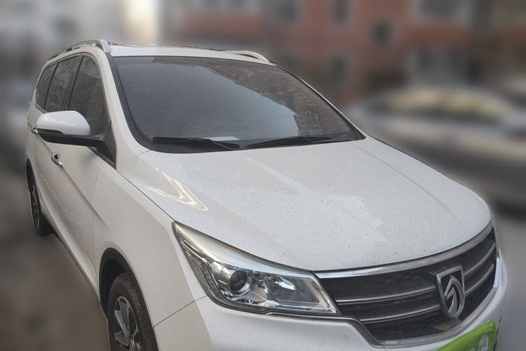 Used Baojun 730 2017 1.5T Manual Style 7 Seats China V Front Right 45 Deg